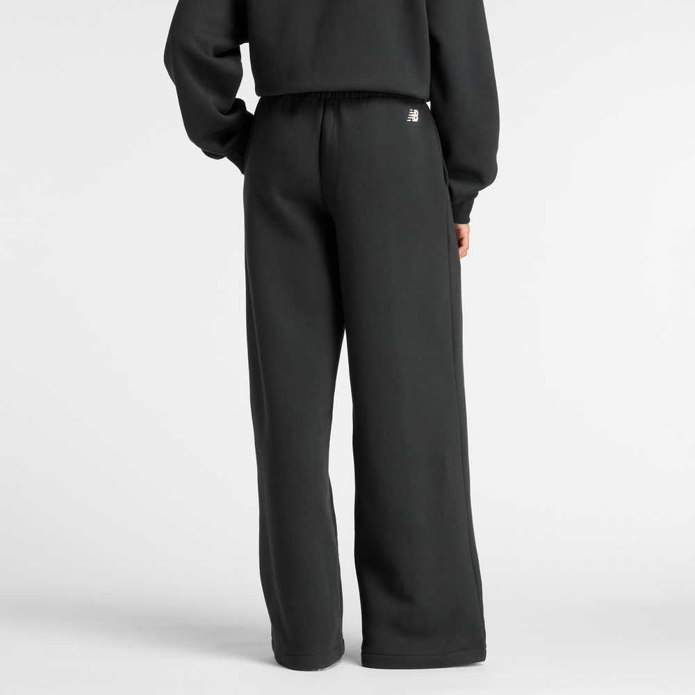 Dámske nohavice New Balance WP53903BK – čierné