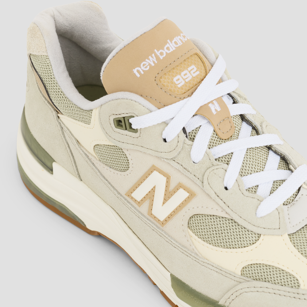 Unisex topánky New Balance U992720 - béžové