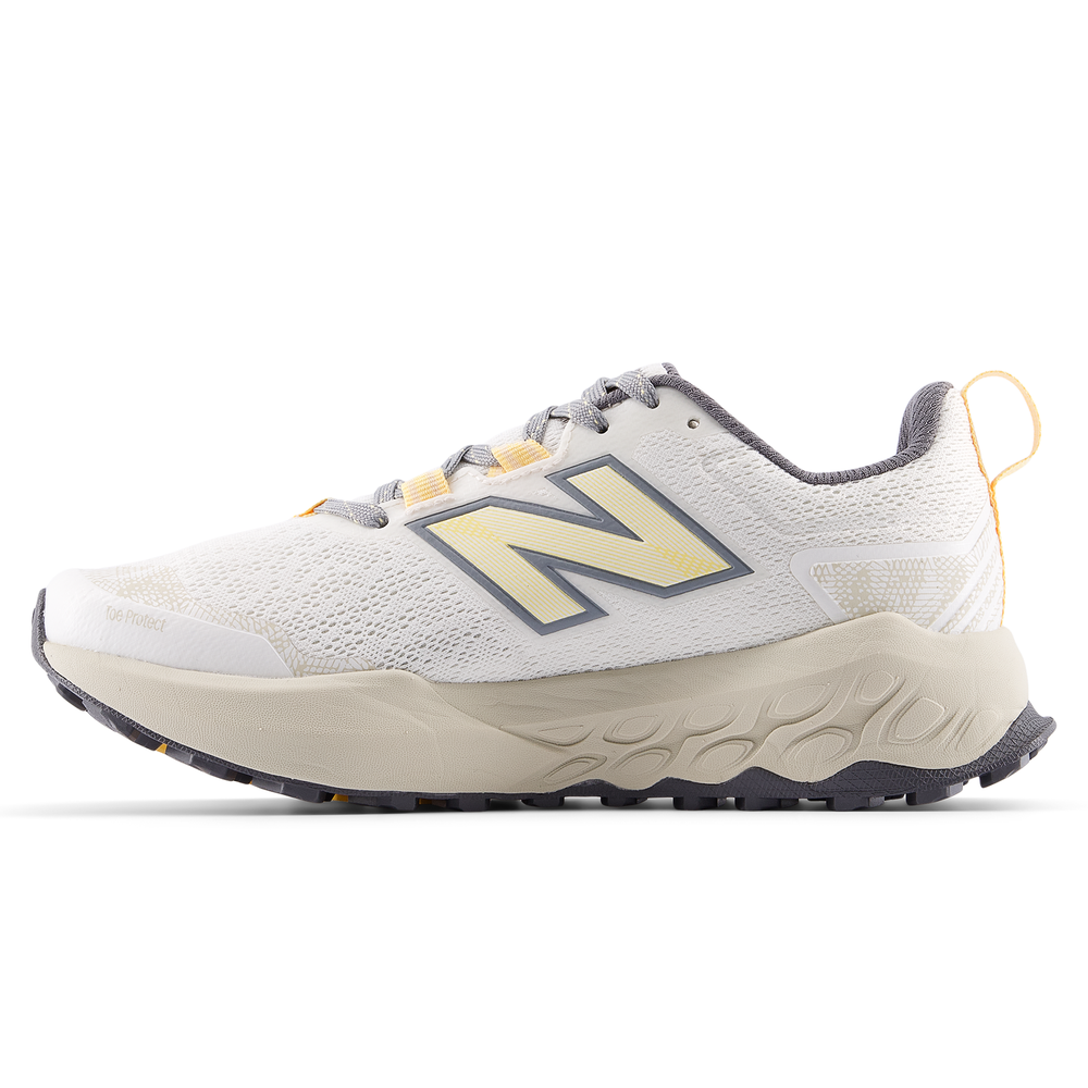 Dámske topánky New Balance Fresh Foam Garoé v2 WGARO5CP – béžové