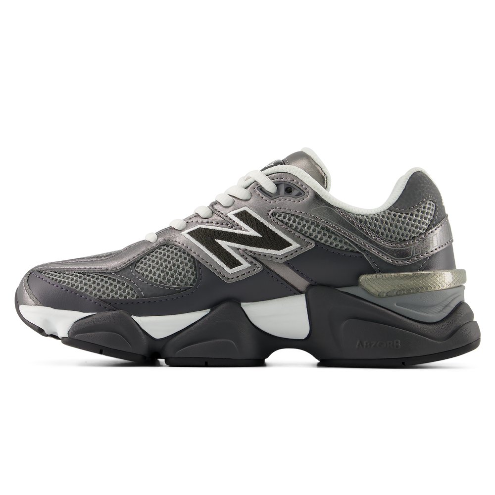 Detské topánky New Balance G90603BN – sivé