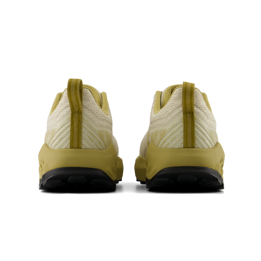 Dámske topánky New Balance Fresh Foam Garoé v2 WGARO1SK – béžové