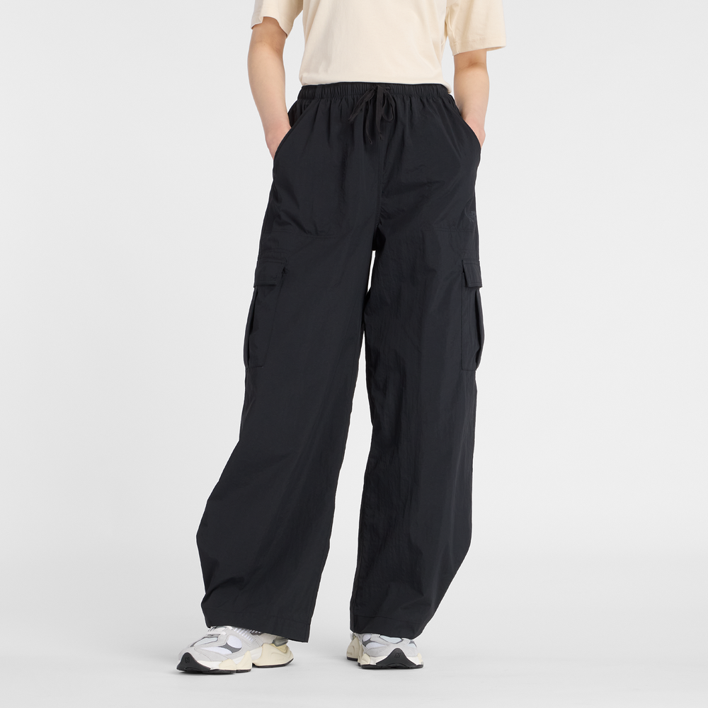 Dámske nohavice New Balance WP53504BK – čierné