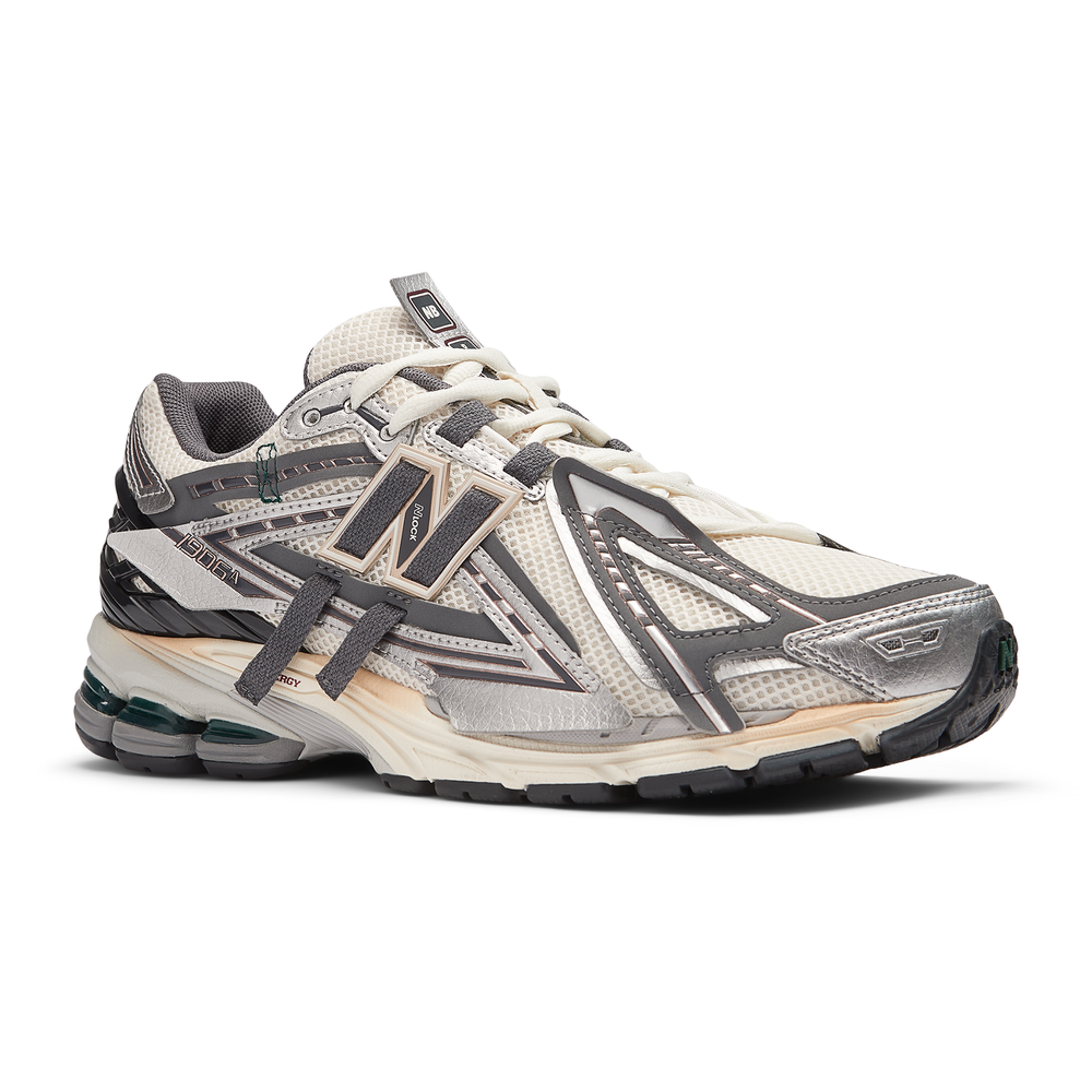 Unisex topánky New Balance M1906AD – striebro