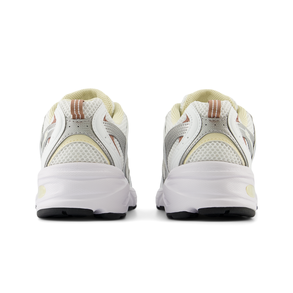 Unisex topánky New Balance MR530SGA – biele