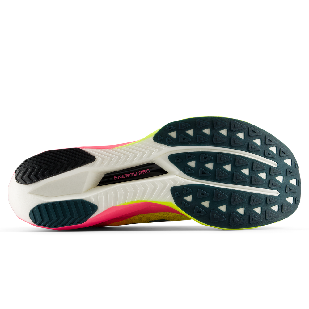 Topánky na behanie New Balance FuelCell SC Elite V5 TCS London Marathon MRCEL55L – ružové