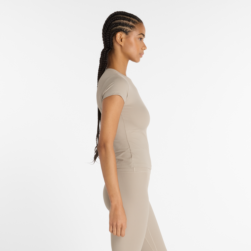 Dámske tričko New Balance WT53125ADS – béžové