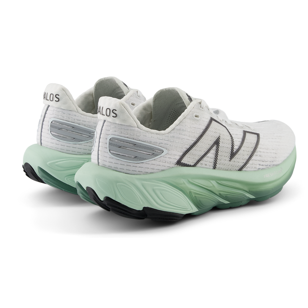 Dámske topánky New Balance Fresh Foam x Balos v1 WBALCB1 – sivé