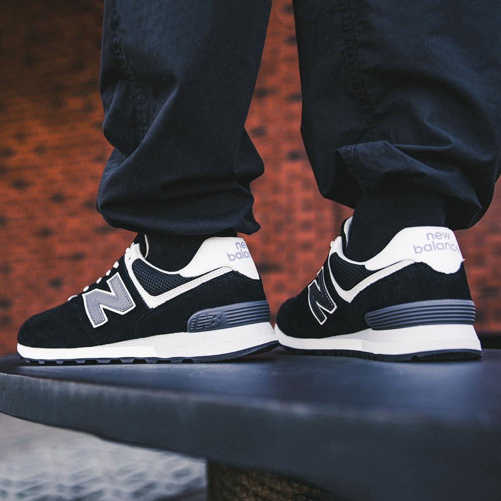 Pánske topánky New Balance U574BK2 – čierne