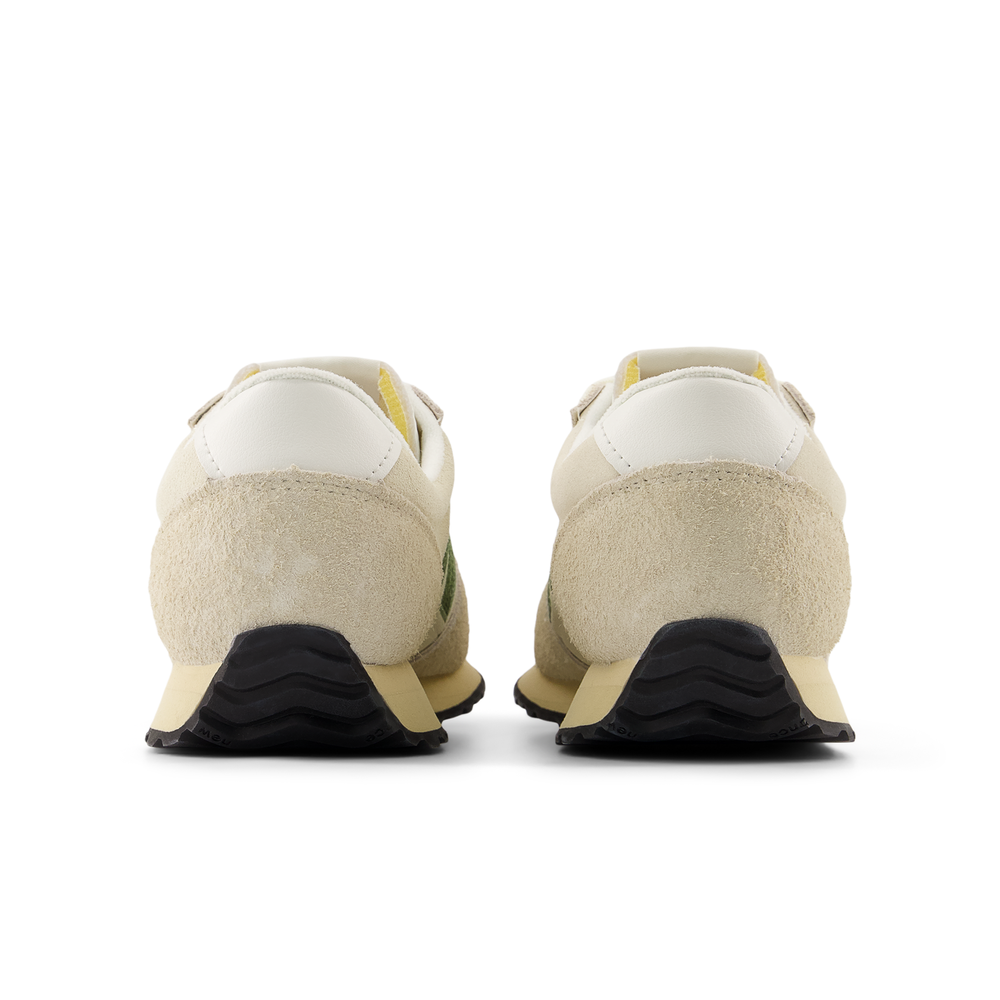 Unisex topánky New Balance U4715MR – béžové