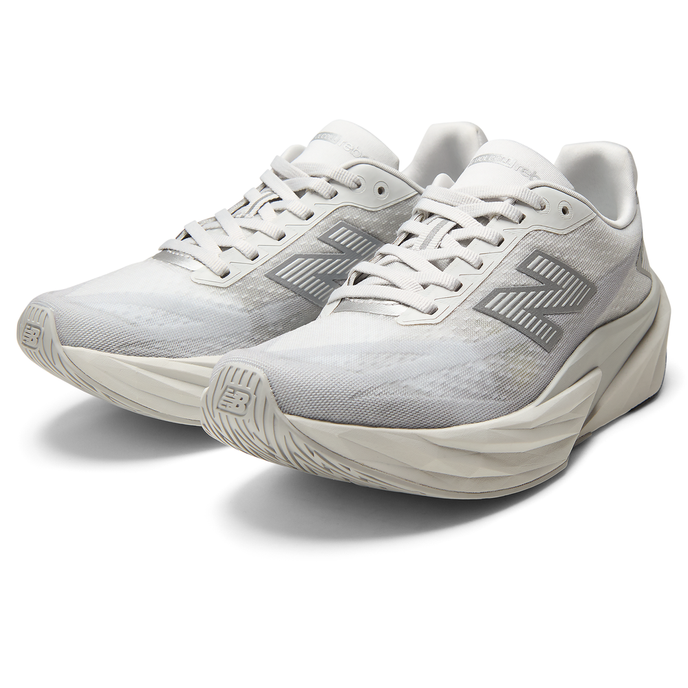 Dámske topánky New Balance FuelCell Rebel v5 WFCX6SN – sivé