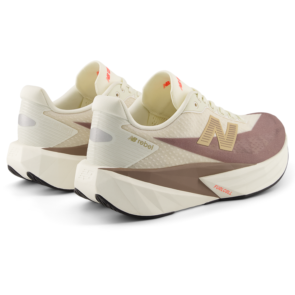 Dámske topánky New Balance FuelCell Rebel v5 WFCXLJ5 – béžové