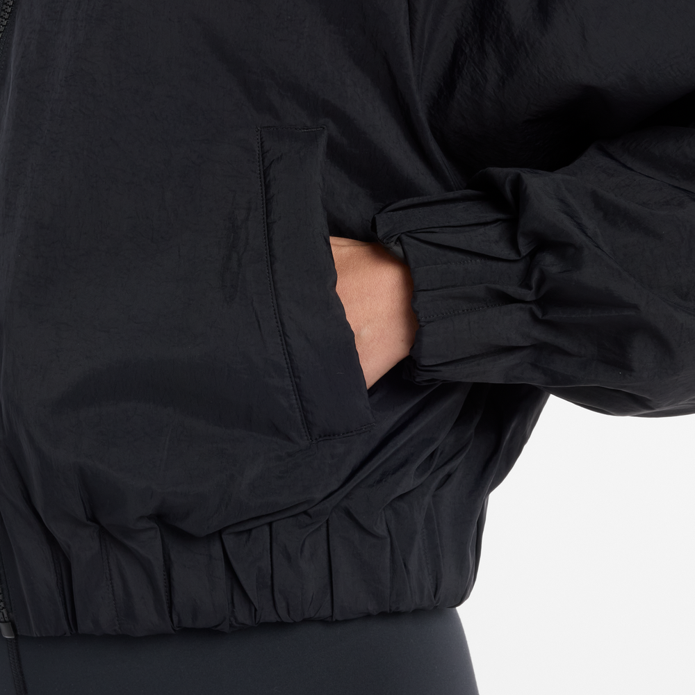 Dámska bunda New Balance WJ61D8YXBK​ – čierné