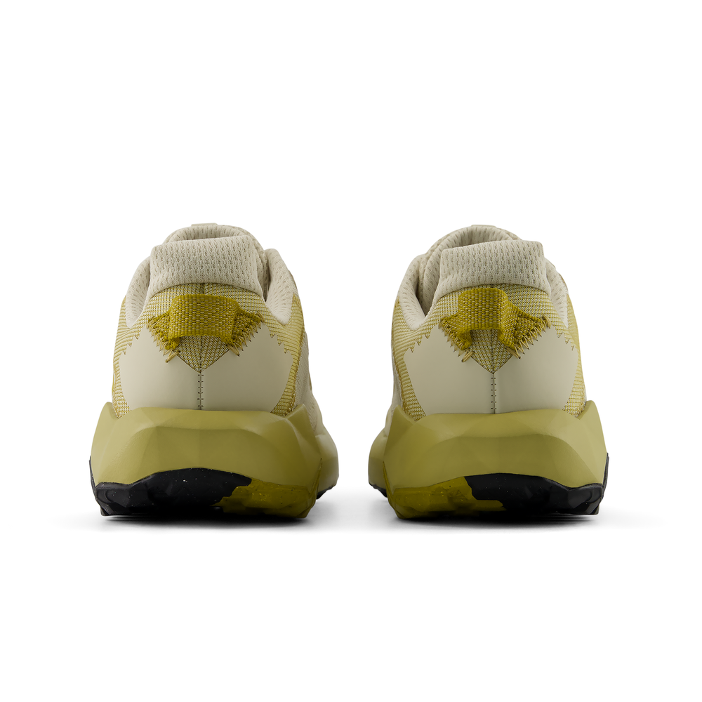 Dámske topánky New Balance DynaSoft Nitrel v6 WNTR2PA – béžové