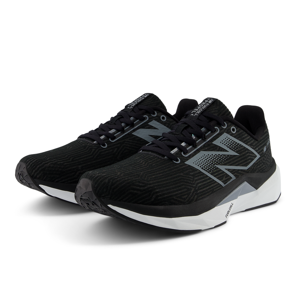 Pánske topánky New Balance FuelCell Propel v5 MFCPRLB5 – čierné