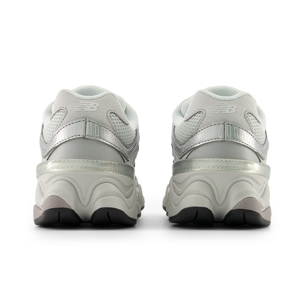 Detské topánky New Balance G90602LB – sivé