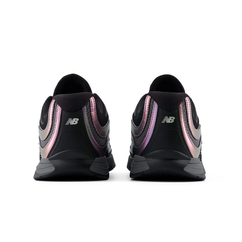 Unisex topánky New Balance URC562L1 – čierné