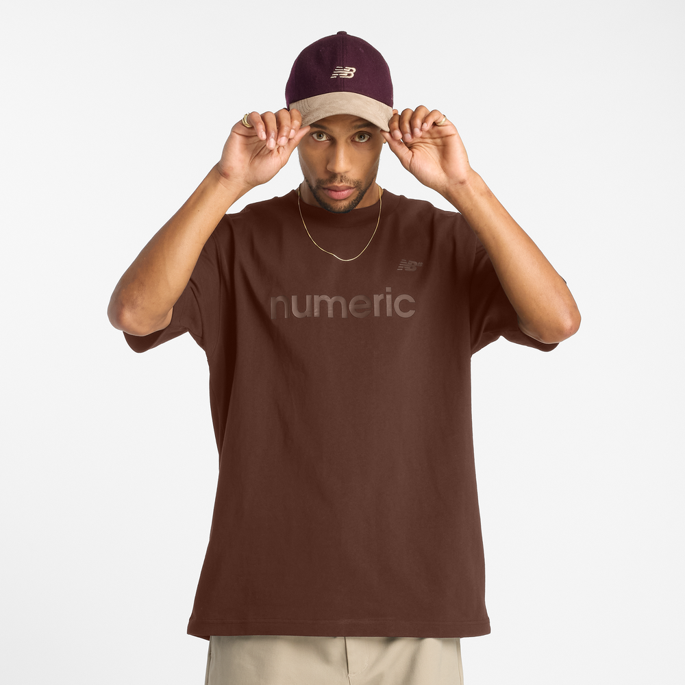 Pánske tričko New Balance Numeric MT51955ROK – hnedá