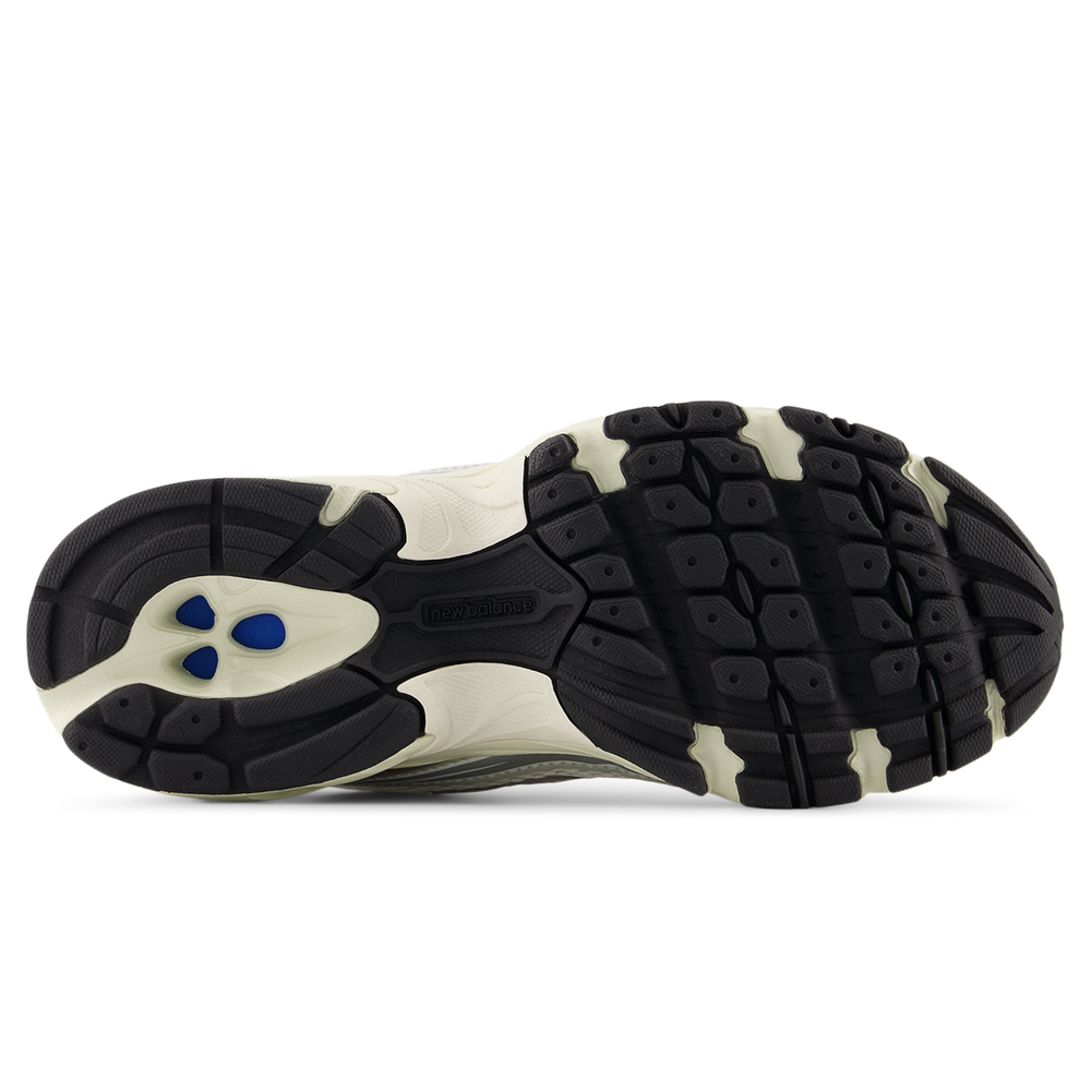 Detské topánky New Balance G7404O9 – béžové