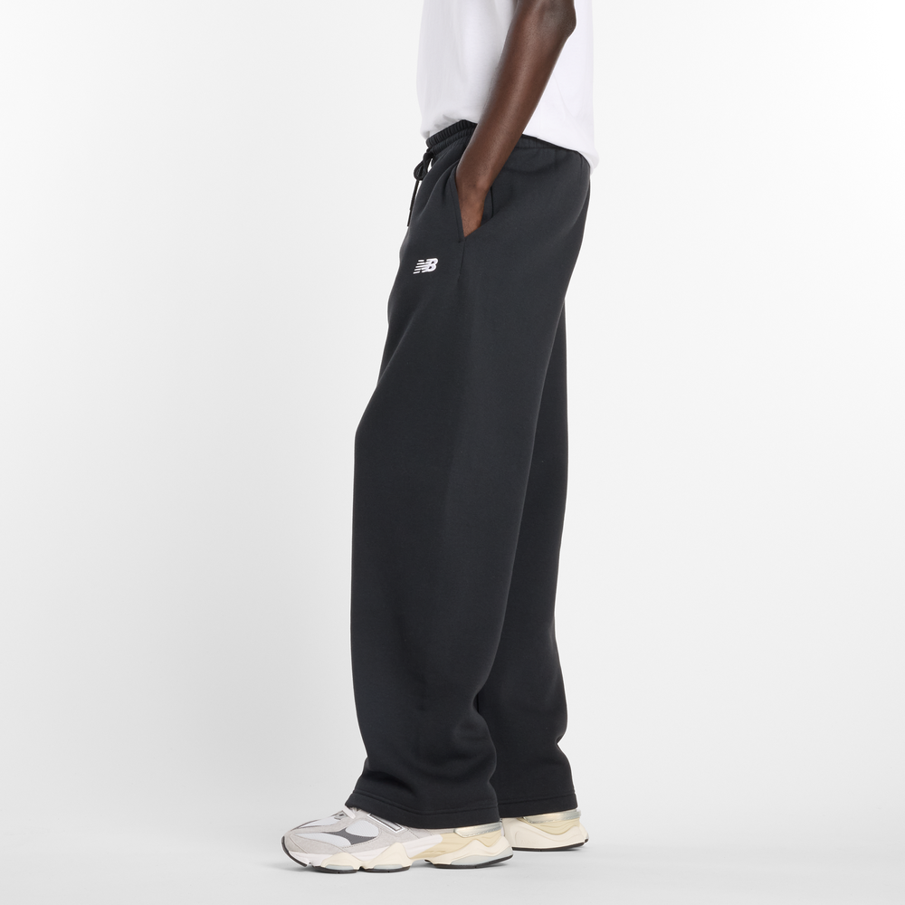 Pánske nohavice New Balance Sport Essentials – čierné