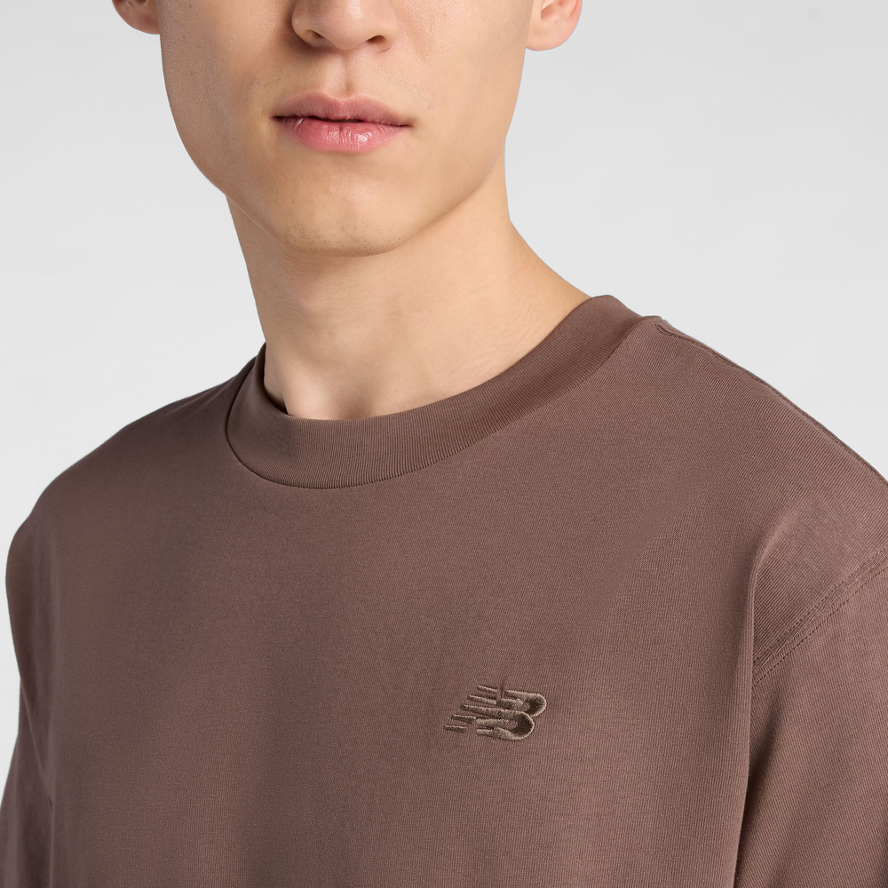 Pánske tričko New Balance MT41533ABP – hnedá