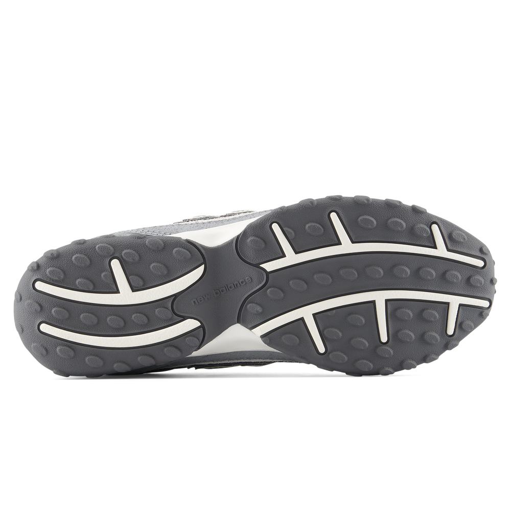 Unisex topánky New Balance U204LPMC – sivé