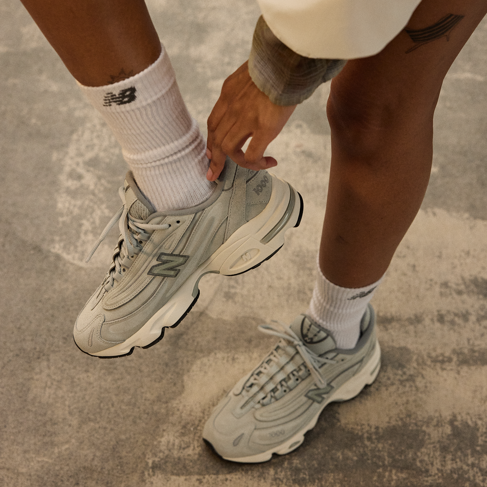 Unisex topánky New Balance U10002LV – sivé