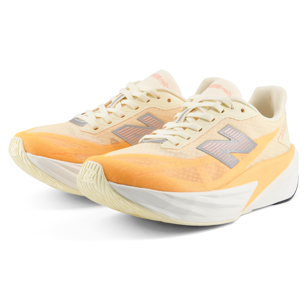 Dámske topánky New Balance FuelCell Rebel v5 WFCX8KC – oranžová