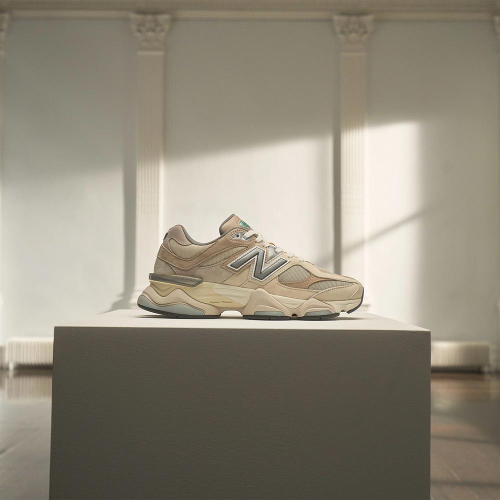Topánky New Balance U9060MAC – béžové
