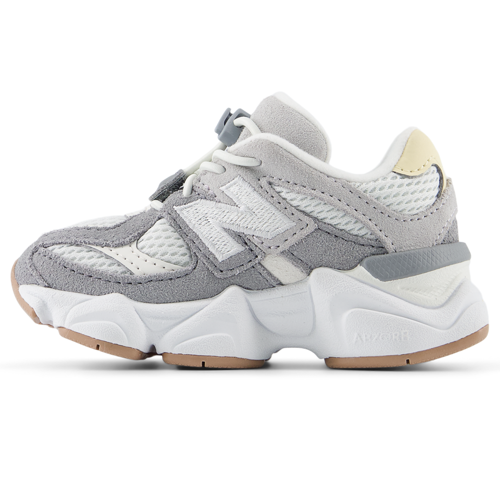 Detské topánky New Balance IV9060AB – sivé