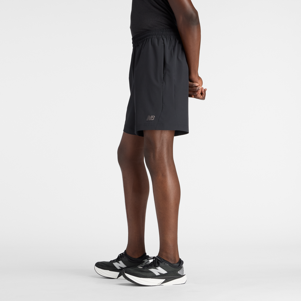 Pánske šortky New Balance MB6174CDBK – čierné