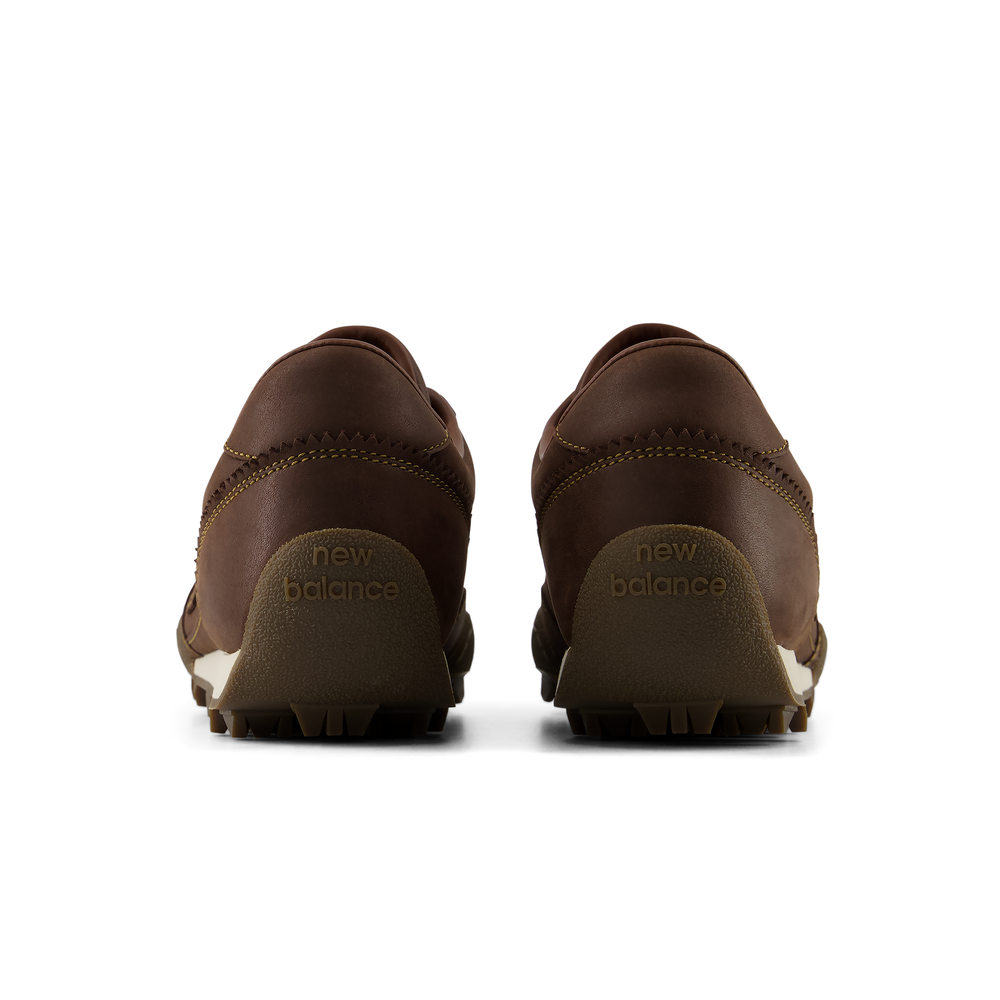 Pánske topánky New Balance Gator Run UGTRS5HP – hnedá