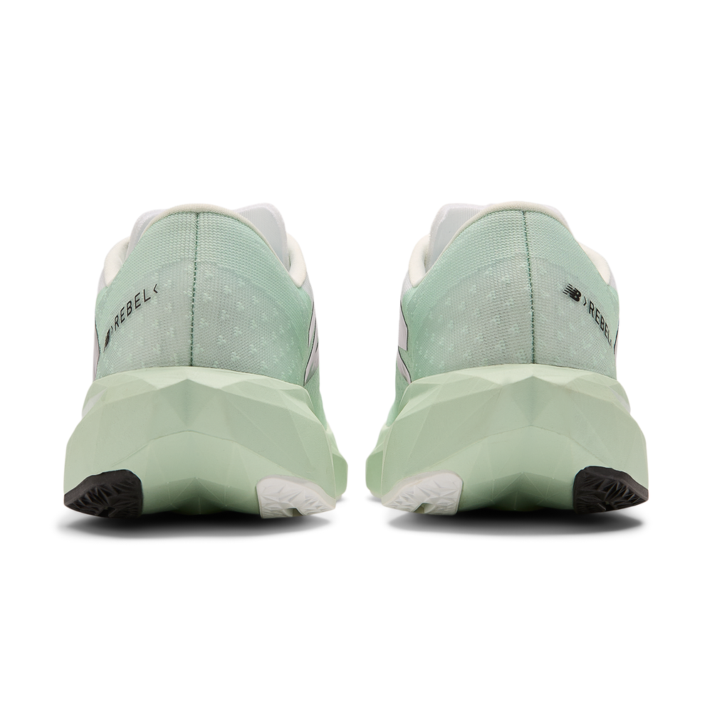 Dámske topánky New Balance FuelCell Rebel v4 WFCXCA4 – mätové