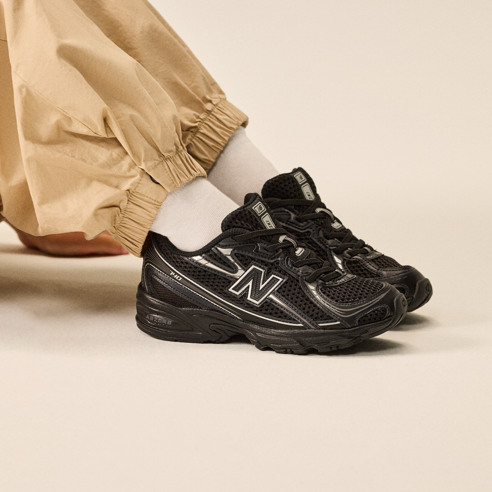 Detské topánky New Balance PZ740BM – čierné