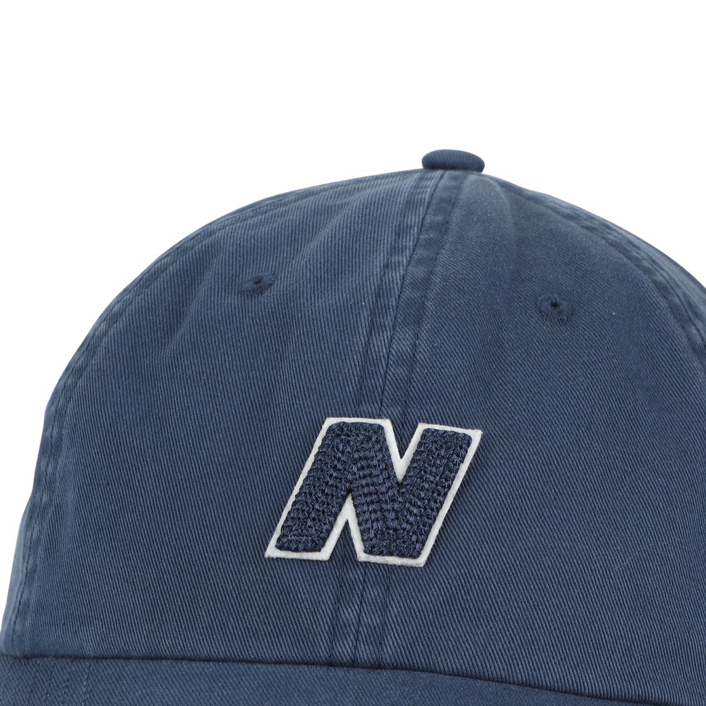 Čiapka New Balance LAH51005NNY – tmavomodrá