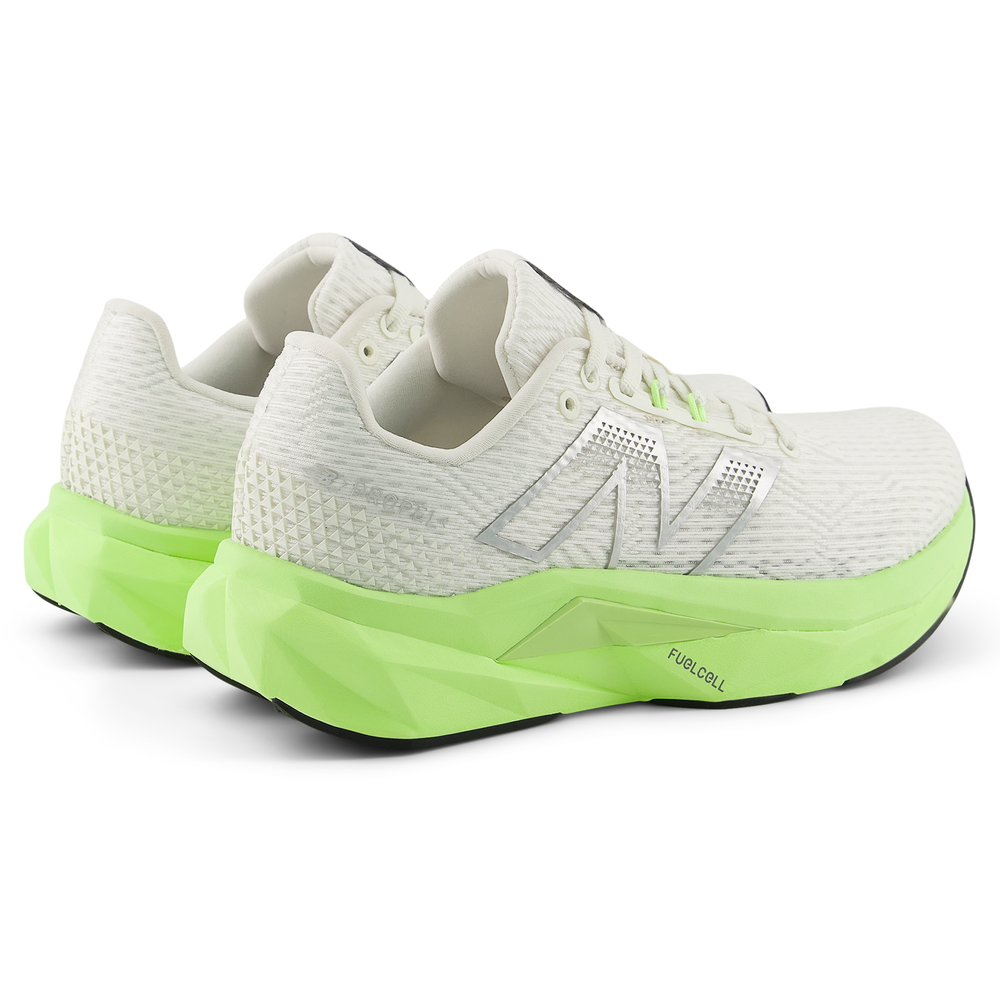 Dámske topánky New Balance FuelCell Propel v5 WFCPR4T3 – béžové