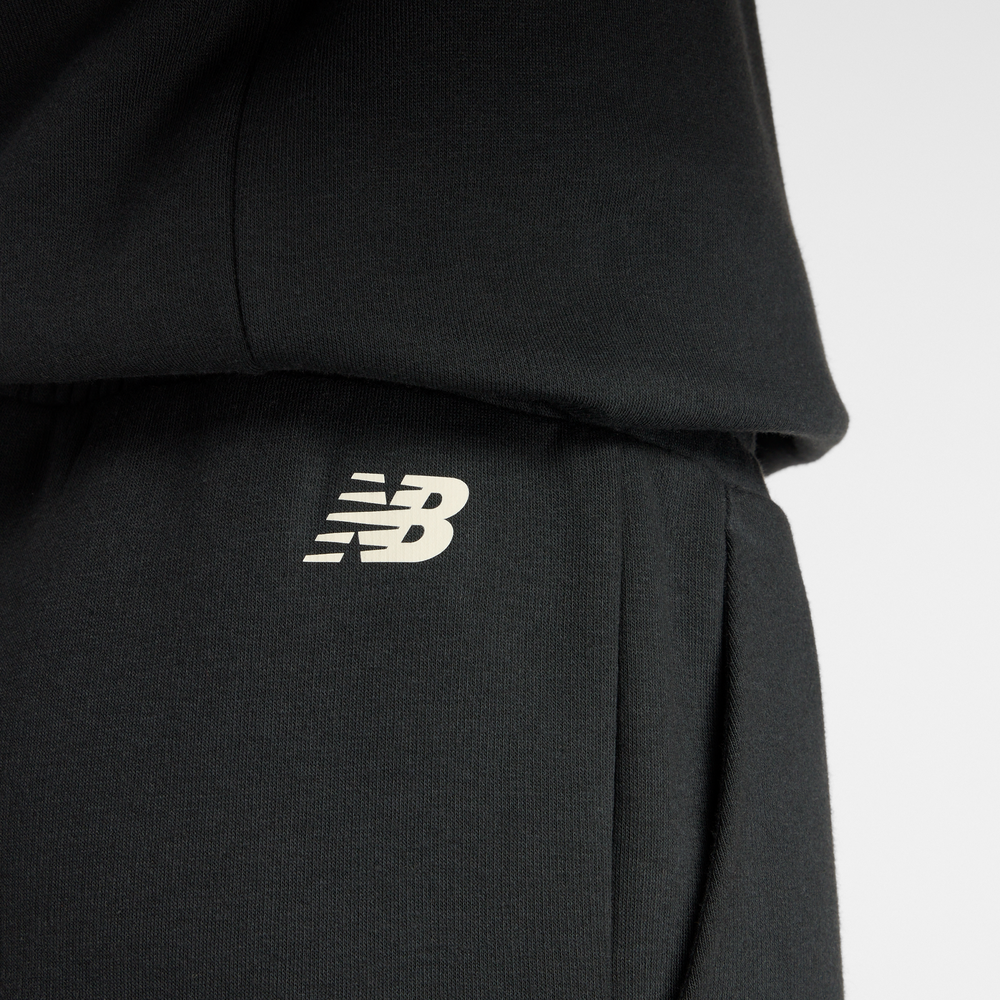 Dámske nohavice New Balance WP53903BK – čierné