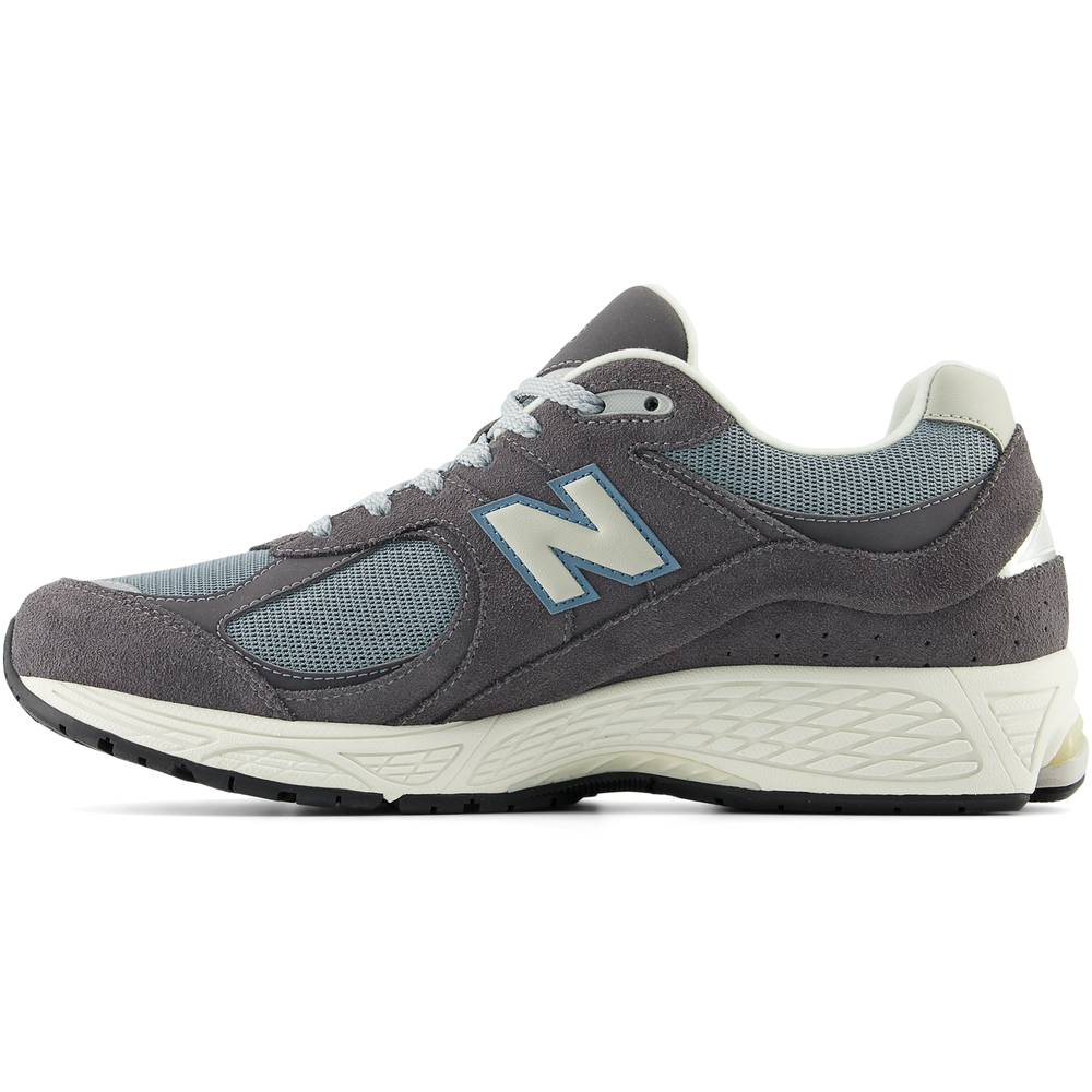 Unisex topánky New Balance M2002RFB – sivé