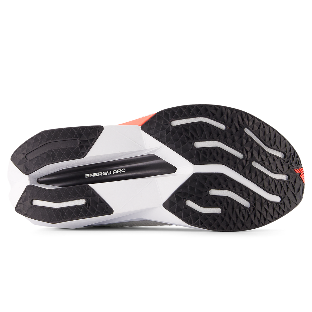 Dámske topánky New Balance FuelCell SuperComp Trainer v3 WRCXCS4 – biele