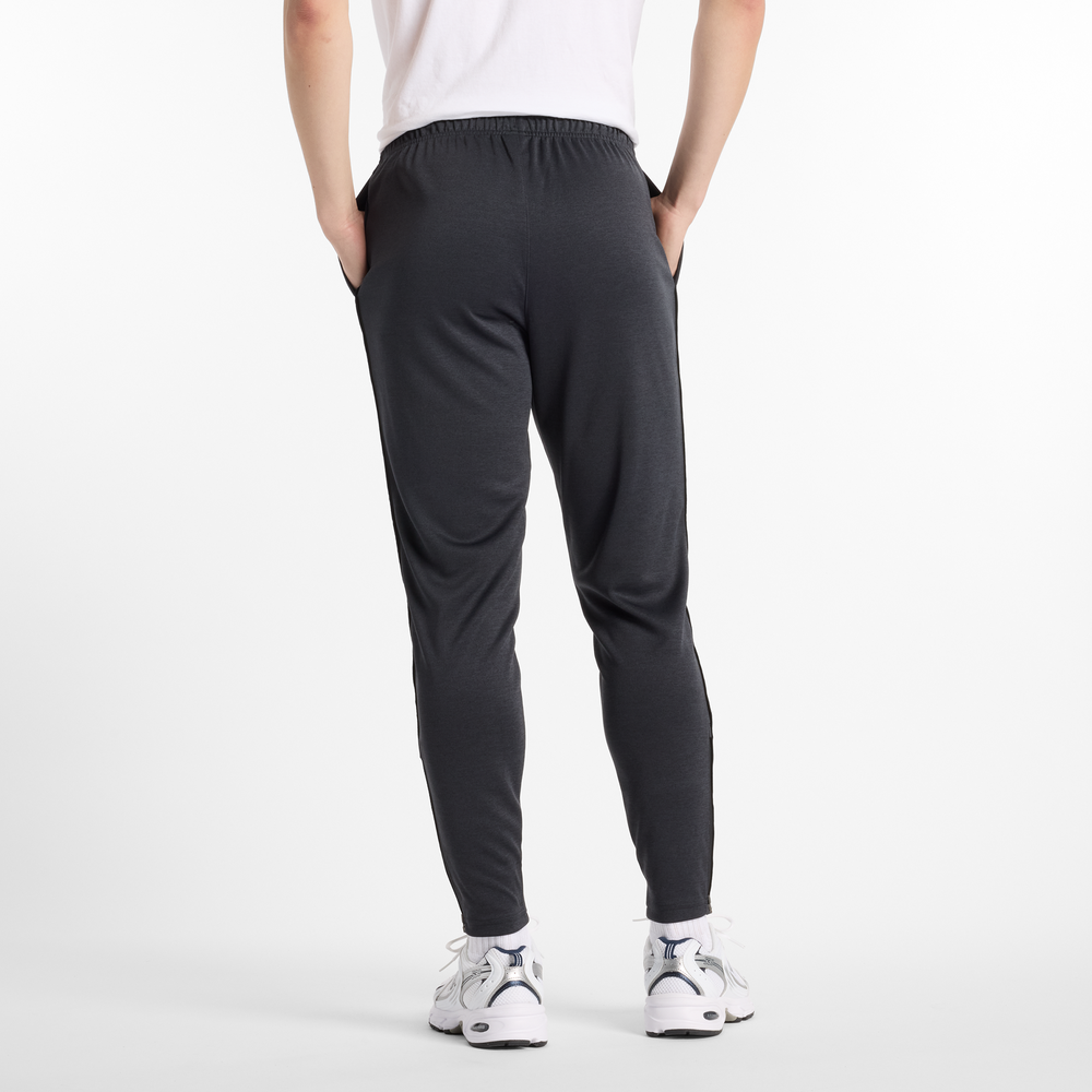 Pánske nohavice New Balance MP51905BK – čierne