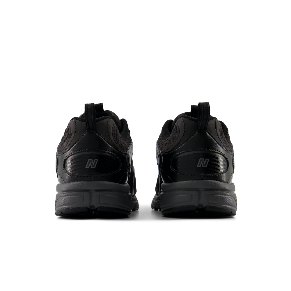 Pánske topánky New Balance M40892Z – čierné