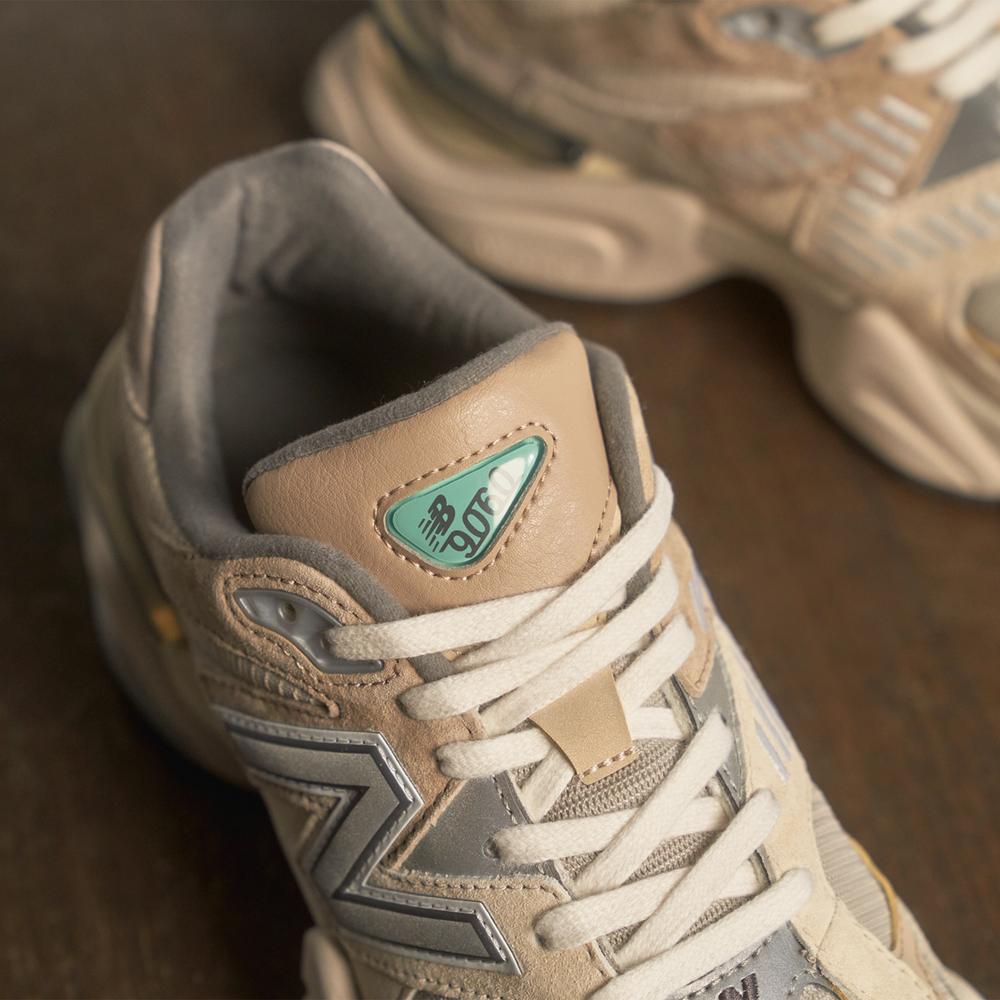 Topánky New Balance U9060MAC – béžové