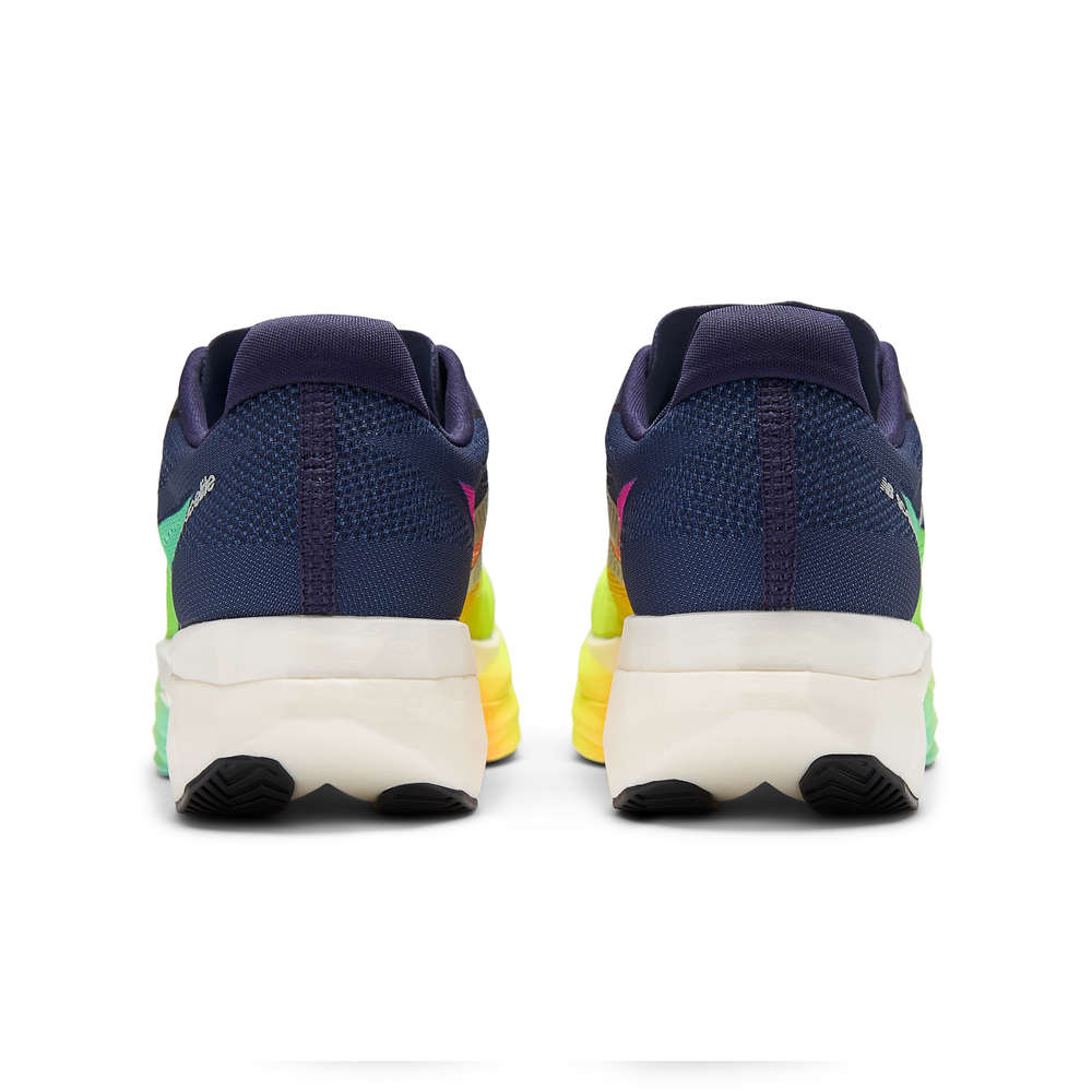 Dámske topánky New Balance FuelCell SC Elite V5 WRCEL7UH – tmavomodrá