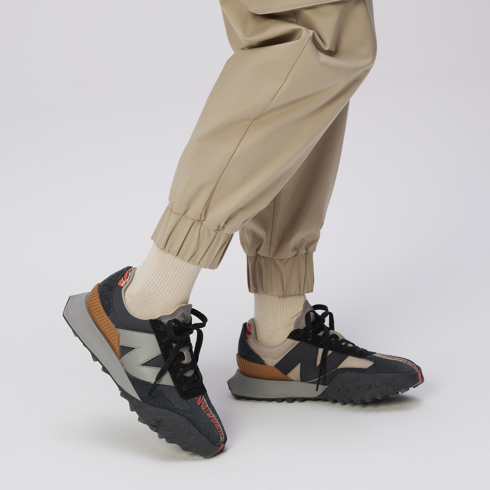 Topánky New Balance UXC72CNY – čierna a hnedá