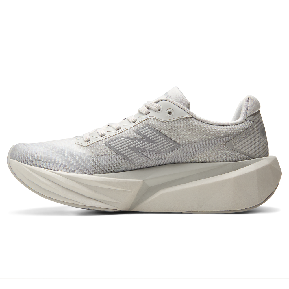Dámske topánky New Balance FuelCell Rebel v5 WFCX6SN – sivé