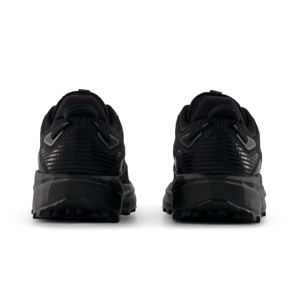 Dámske topánky New Balance FuelCell Rebel Trail WRBT5CX – čierné