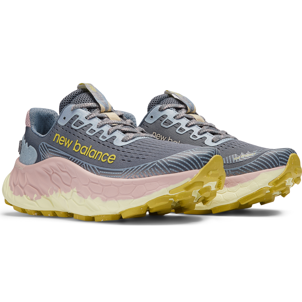 Dámske topánky New Balance Fresh Foam X More Trail v3 WTMORCC3 – sivé