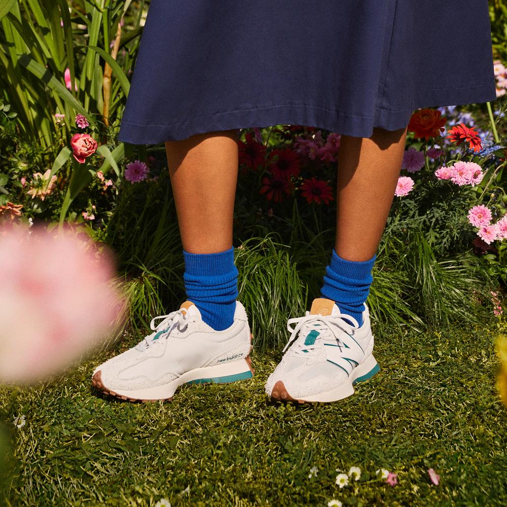 Dámske topánky New Balance WS327CJ – biele