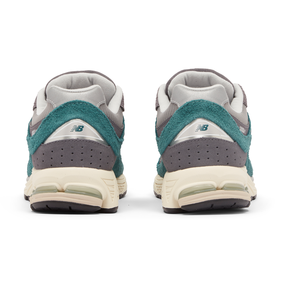 Pánske topánky New Balance M2002REM – viacfarebné