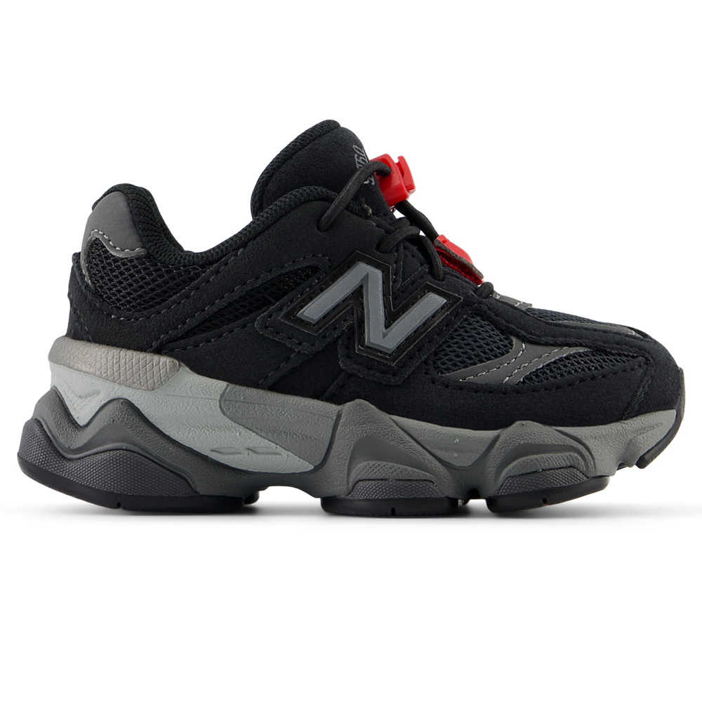 Detské topánky New Balance IV9060BK – čierné