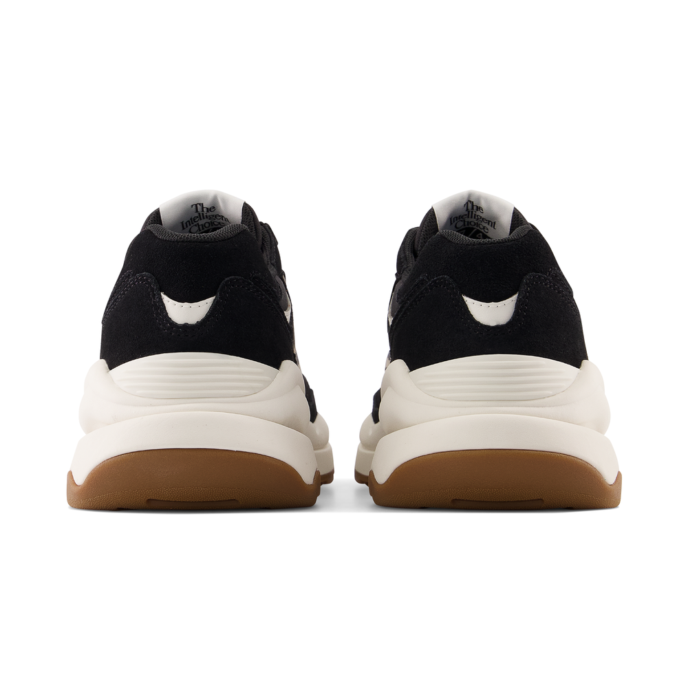 Dámske topánky New Balance W5740APA – čierne